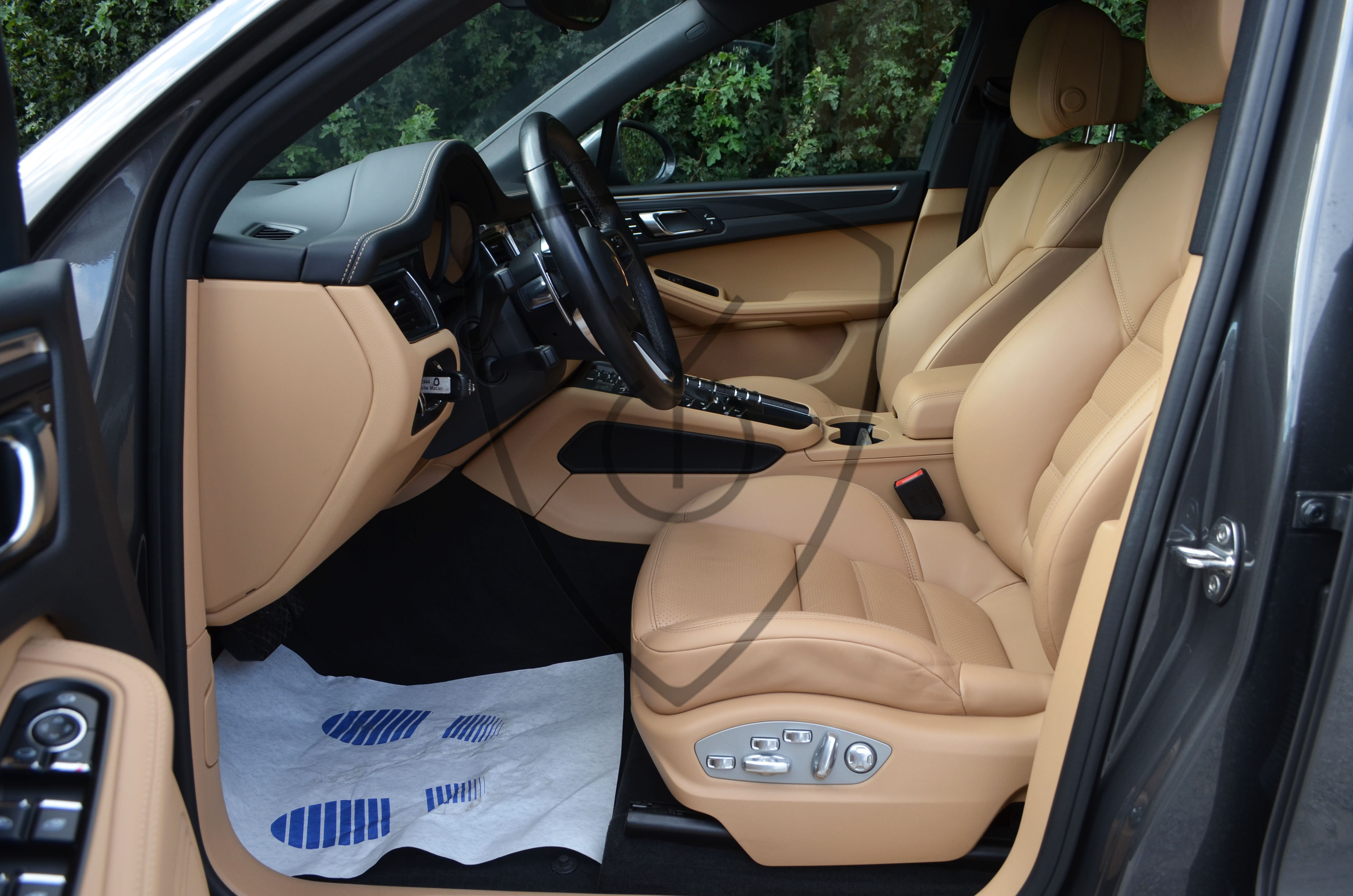 PORSCHE MACAN 2.0 TURBO PDK — image 8